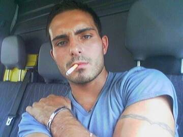 Public Photo of lookthatextends