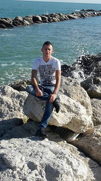 Public Photo of DanielMot25